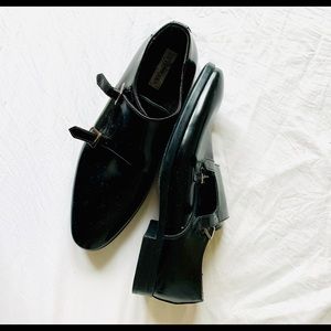 Men’s dress shoes